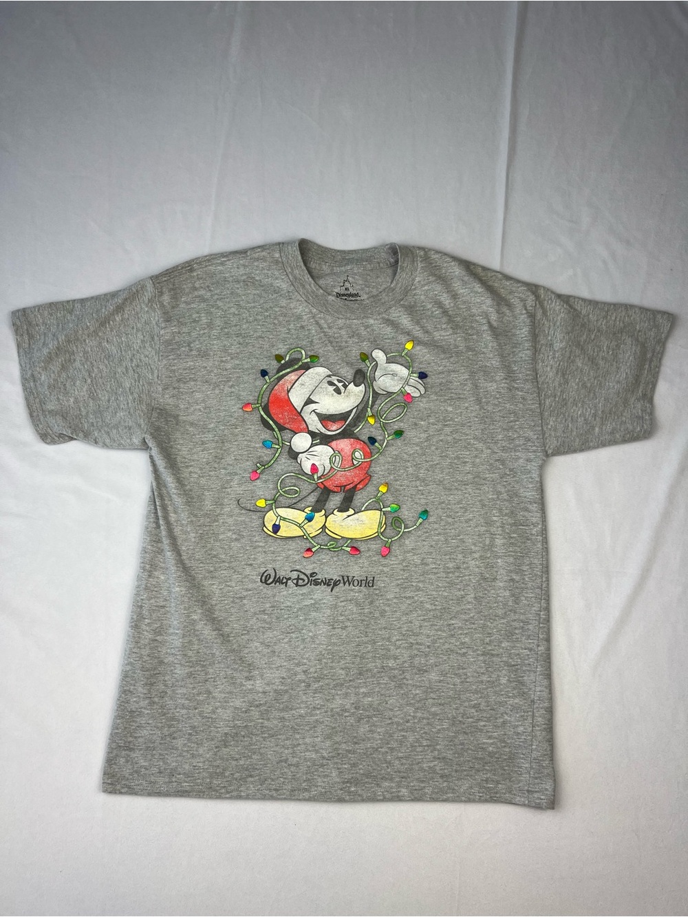 Vintage Disney Mickey Mouse Christmas Lights Tee Walt Disney World Disneyland